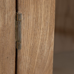 VITRINA NATURAL MADERA DE OLMO MODELO CELIA 122 X 44 X 210 CM