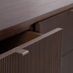APARADOR MARRÓN OSCURO MADERA MINDI MODELO FORNEL 140,50 X 35,50 X 85 CM